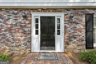 4696 Devonshire Rd in Dunwoody, GA - Building Photo - Building Photo