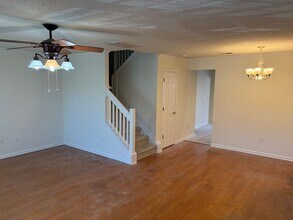 7969 Shadow Oak Dr in North Charleston, SC - Building Photo - Building Photo