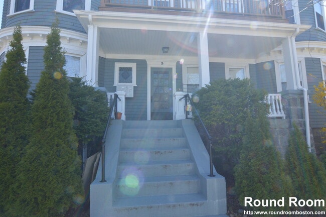 3 Melton Rd, Unit 3