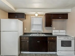 630 1st St NW in Massillon, OH - Building Photo - Building Photo