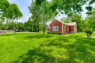 7603 County Rd 171 in Alvin, TX - Building Photo - Building Photo
