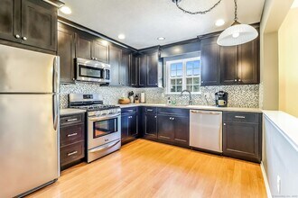 613 Foxboro Dr in Norwalk, CT - Building Photo - Building Photo