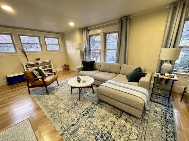 property at 72 Beaconsfield Rd