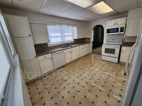 1812 S 11th St in Terre Haute, IN - Building Photo - Building Photo