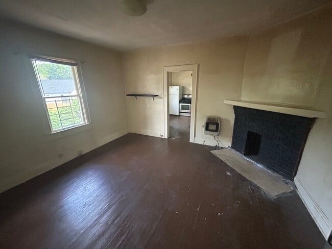 1008 Allene Ave SW, Unit 1 in Atlanta, GA - Foto de edificio - Building Photo