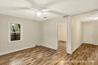 3063 4th St Cir in Jacksonville, FL - Building Photo - Building Photo