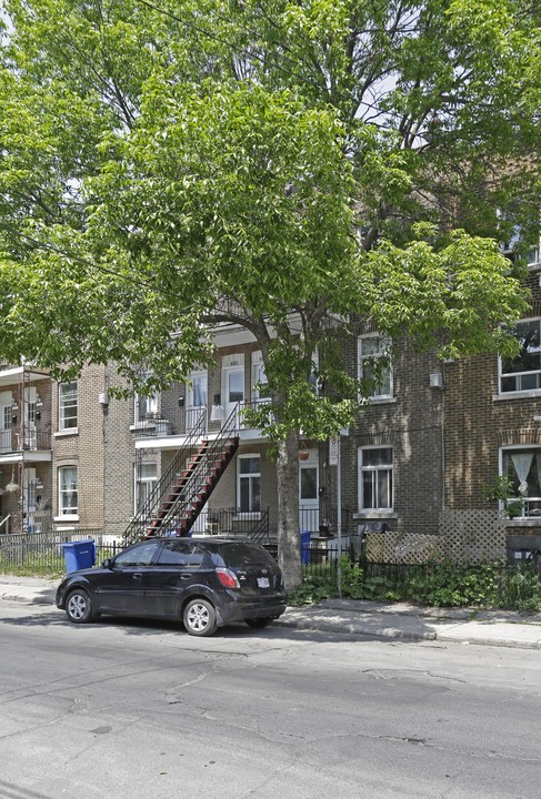 397-407 4e in Montréal, QC - Building Photo