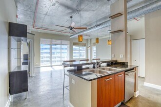313 NE 2nd St, Unit 603 in Fort Lauderdale, FL - Building Photo - Building Photo