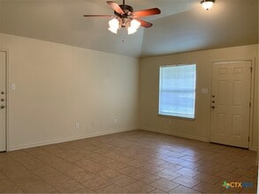 2401 Paul Revere St in Temple, TX - Building Photo - Building Photo