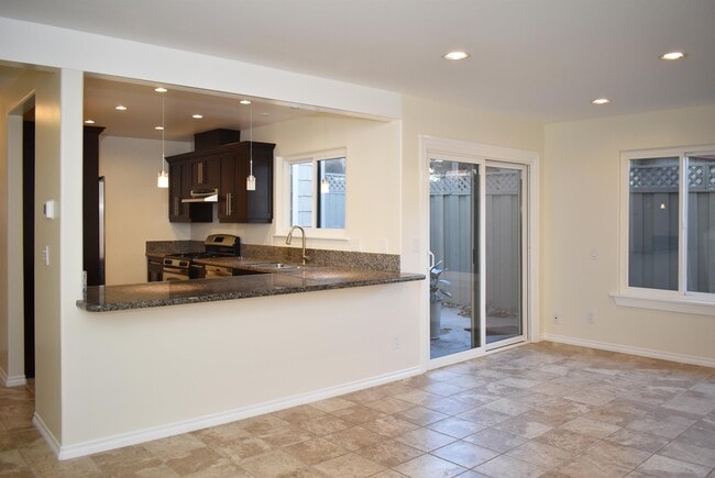 407 W Pedregosa St in Santa Barbara, CA - Building Photo - Building Photo