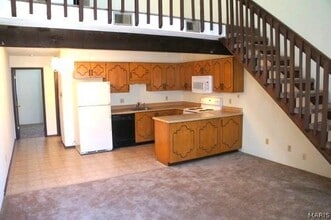 822 White Oak Dr in O'Fallon, IL - Building Photo - Building Photo