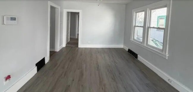 3294 E 146th St in Cleveland, OH - Building Photo - Building Photo