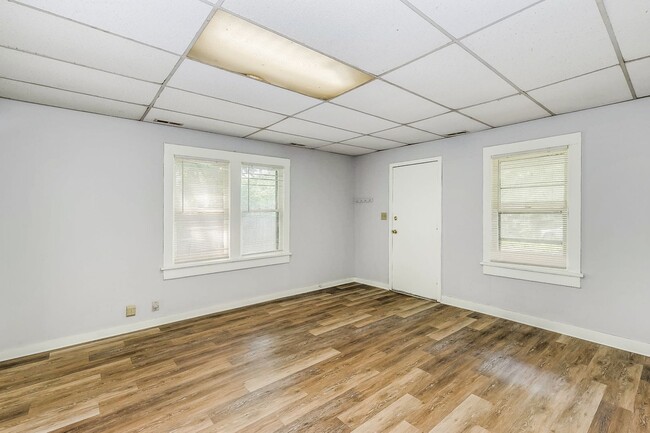 property at 2615 West 2nd St N