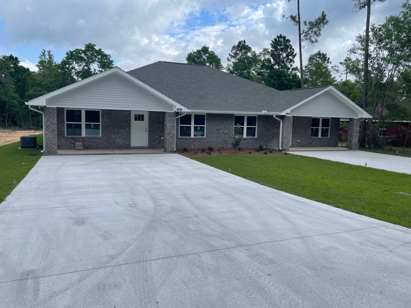 6874 Trailride N in Milton, FL - Building Photo