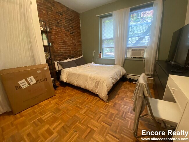 40 Anderson St, Unit 2 in Boston, MA - Building Photo - Building Photo