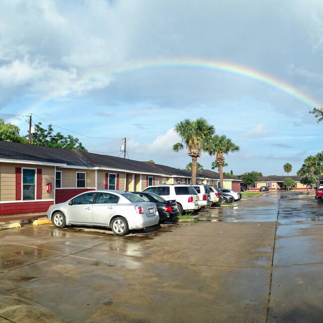 Boca Palma Townhomes in Brownsville, TX - Building Photo - Primary Photo