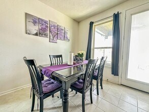 6131 Morning Fern Ln in Humble, TX - Foto de edificio - Building Photo
