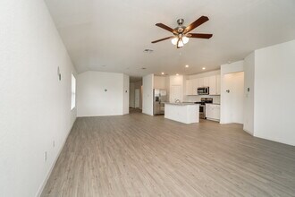 2464 Vesper Bnd in New Braunfels, TX - Building Photo - Building Photo