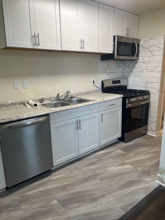 2645 Lauretta Ave in Baltimore, MD - Building Photo