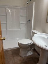 827 Garlow Blvd in Pittsburgh, PA - Building Photo - Building Photo