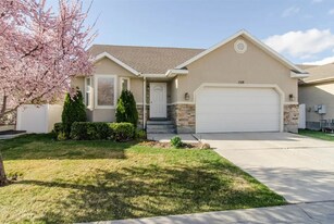 1519 W Turtle Dove Ln in West Jordan, UT - Building Photo