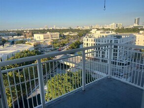 1688 West Ave in Miami Beach, FL - Building Photo - Building Photo