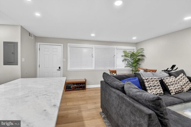 3934 Stone Gate Dr in Suitland, MD - Building Photo - Building Photo