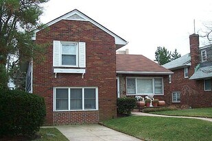 608 E Penn St, Unit 1st Fl in Long Beach, NY - Building Photo