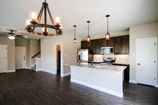 813 Jameson St in Weatherford, TX - Building Photo