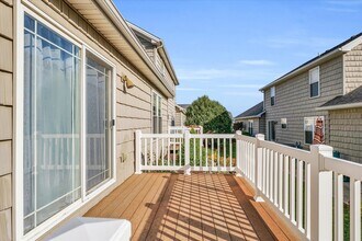 1701 E Amber Ln in Urbana, IL - Building Photo - Building Photo