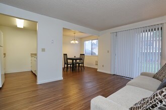 Crystal Springs Apartments in Everett, WA - Foto de edificio - Interior Photo