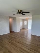 1209 NE Brown Dr in Madras, OR - Building Photo - Building Photo