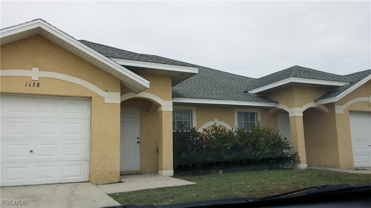1136 Homer Ave S in Lehigh Acres, FL - Building Photo