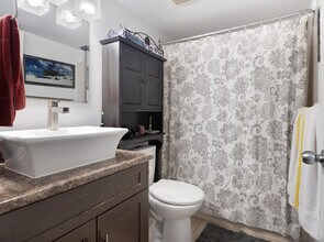 975 13th Av W in Vancouver, BC - Building Photo - Building Photo