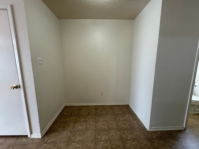 1709 Kylie Cir, Unit Apt B in Killeen, TX - Building Photo - Building Photo