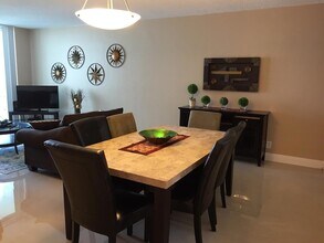 3901 S Ocean Dr, Unit 12 T in Hollywood, FL - Building Photo - Building Photo