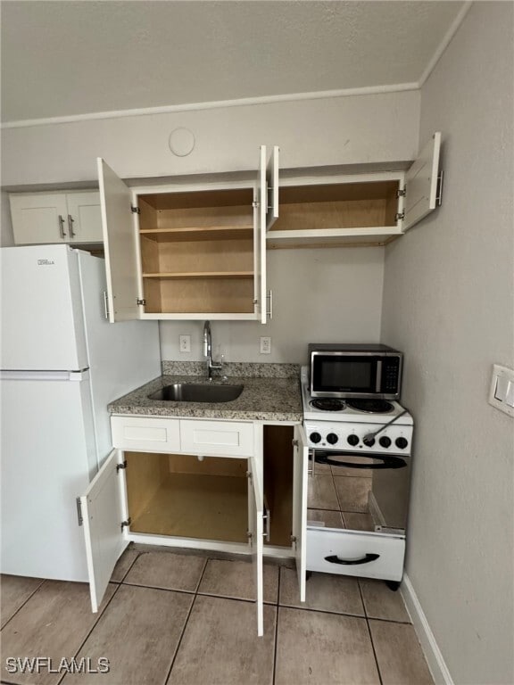 property at 2452 Stella St