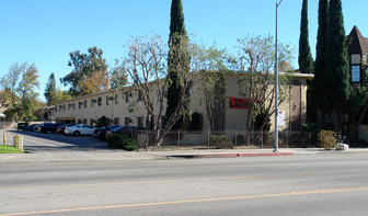 Van Nuys-9216 Apartments