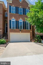 9236 Point Replete Dr in Fort Belvoir, VA - Building Photo - Building Photo