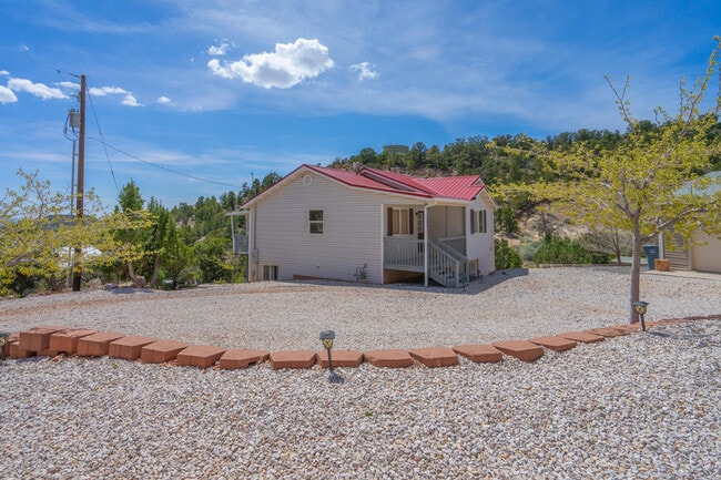 property at 328 Hillcrest Cir