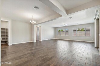 10630 W Pinchot Ave in Avondale, AZ - Building Photo - Building Photo