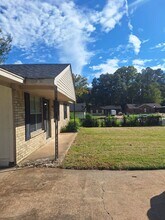 3400 Redcliff Dr in Memphis, TN - Building Photo - Building Photo