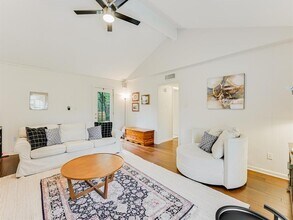 11807 Three Oaks Trail in Austin, TX - Building Photo - Building Photo