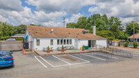 900 Capitol Landing Rd in Williamsburg, VA - Foto de edificio - Building Photo