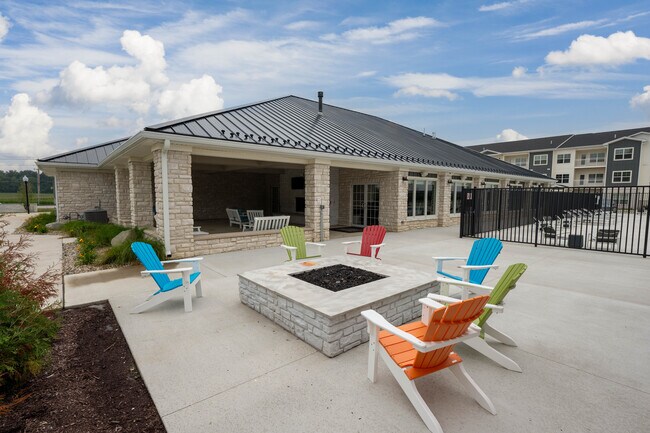 Precedent Flats in Lafayette, IN - Foto de edificio - Building Photo