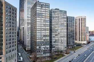 860-880 N Lake Shore Dr in Chicago, IL - Building Photo - Building Photo