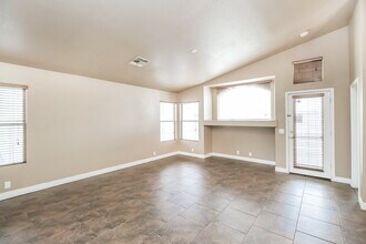 2231 N 89th Ave in Phoenix, AZ - Building Photo - Building Photo