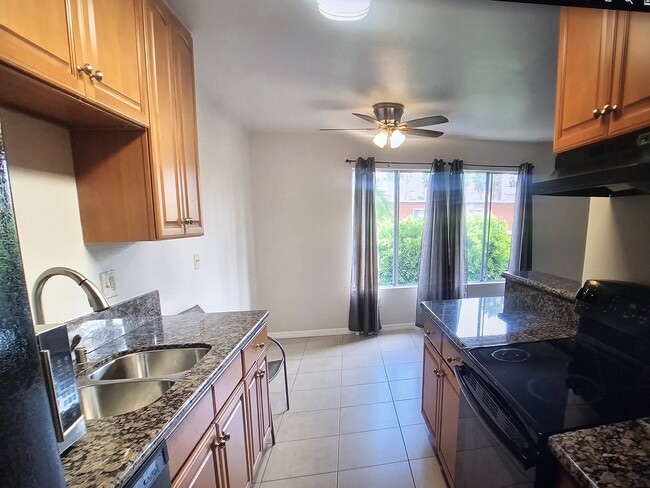 1641 Pentecost Way, Unit Pentecost Way in San Diego, CA - Building Photo - Building Photo