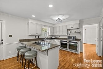 3900 Braxton Dr in Charlotte, NC - Building Photo - Building Photo