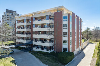 Co-Op in Des Moines, IA - Building Photo - Primary Photo